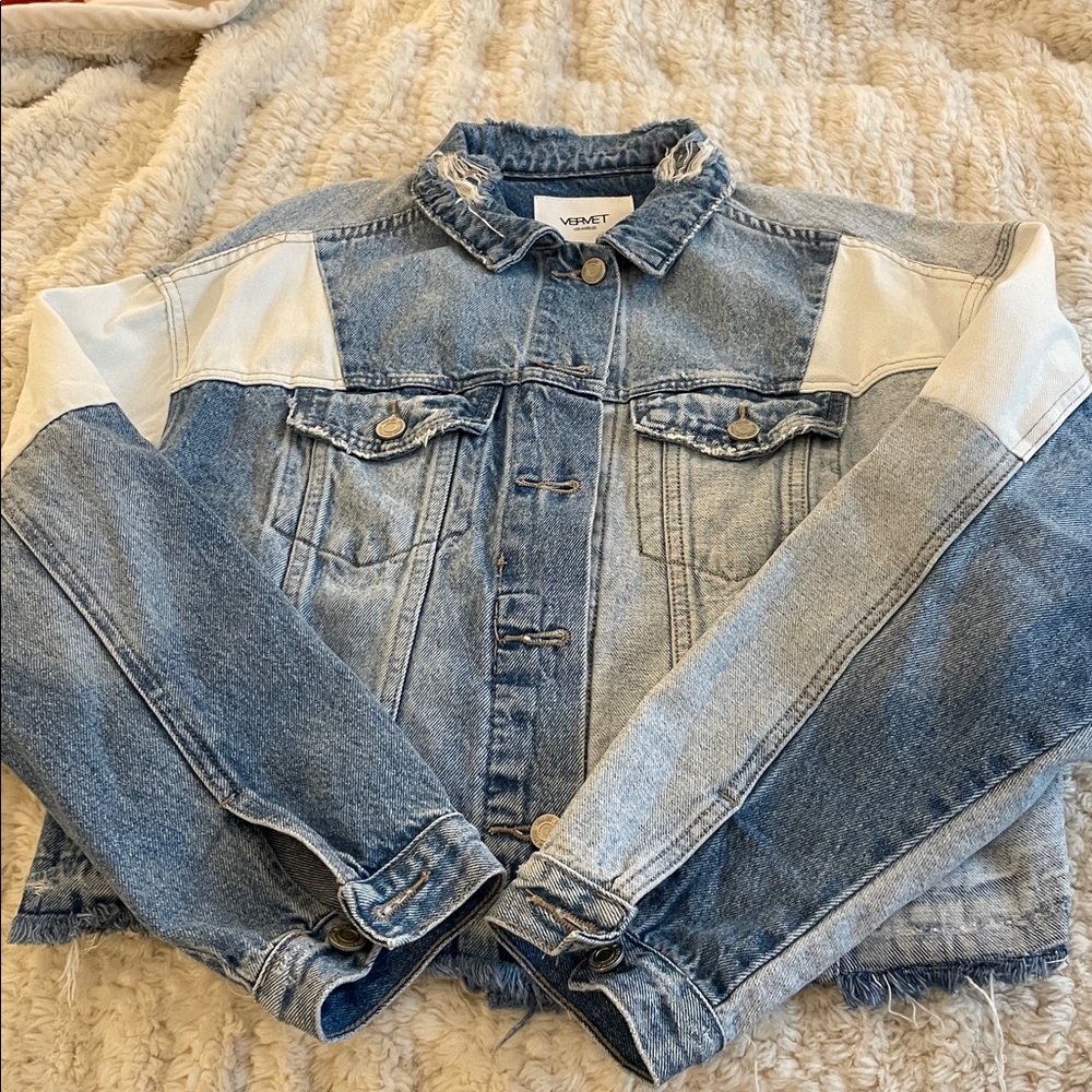 Vervet Los Angeles oversized Crop Blue Denim Jacket with Cream Panels.